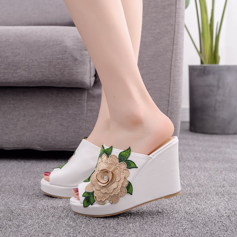 Sandales compensées élégantes  - Queen Street Fashion avis et prix